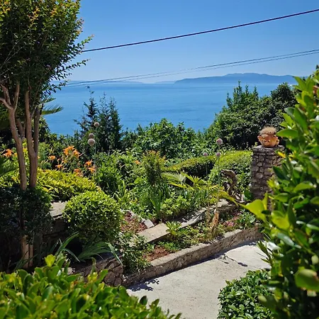 Seaview Tajm Garden & Private Parking *