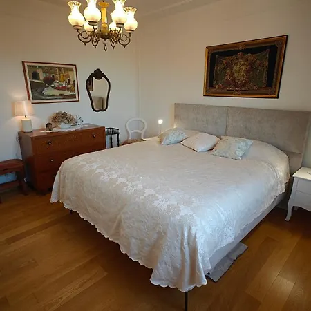 Seaview Tajm Garden & Private Parking Daire Opatija